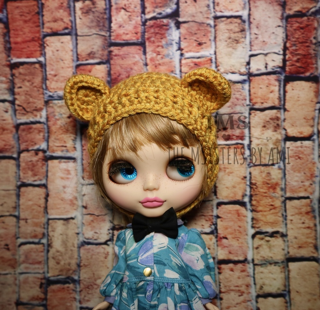 手編みニット帽　(イエロー　くまさん)  Hand-knitted hat (yellow bear)