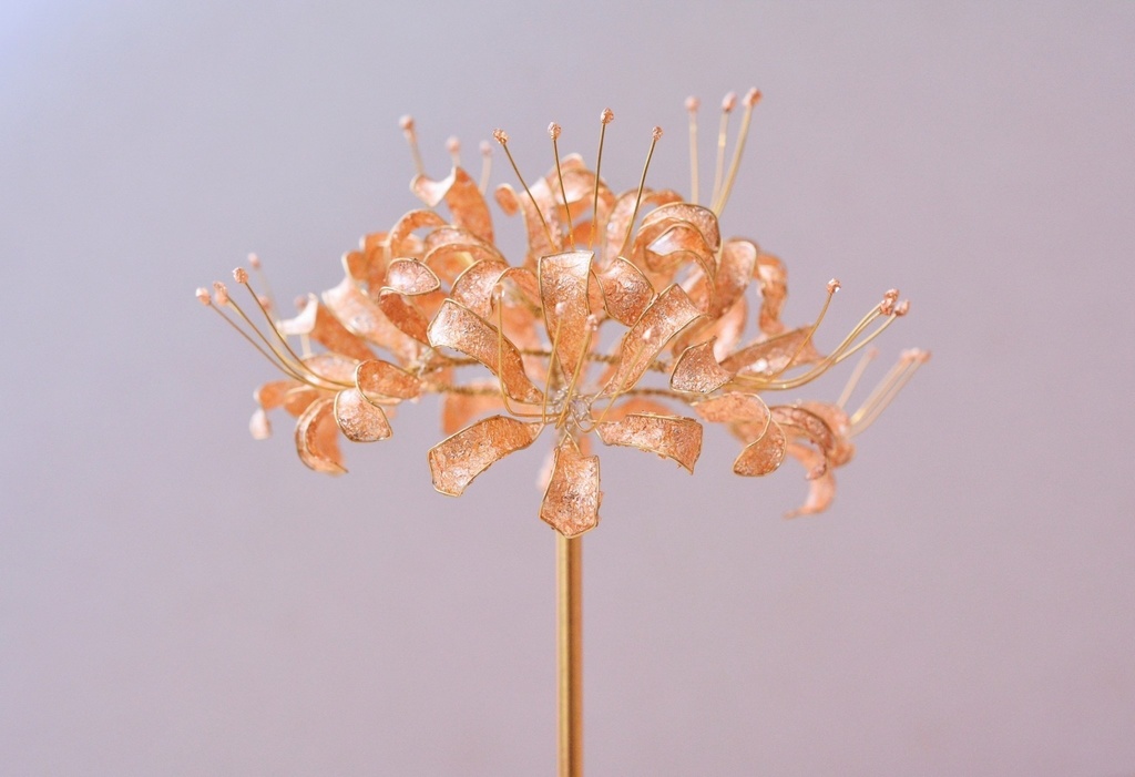 金の彼岸花の簪*ヘアクリップ*受注生産