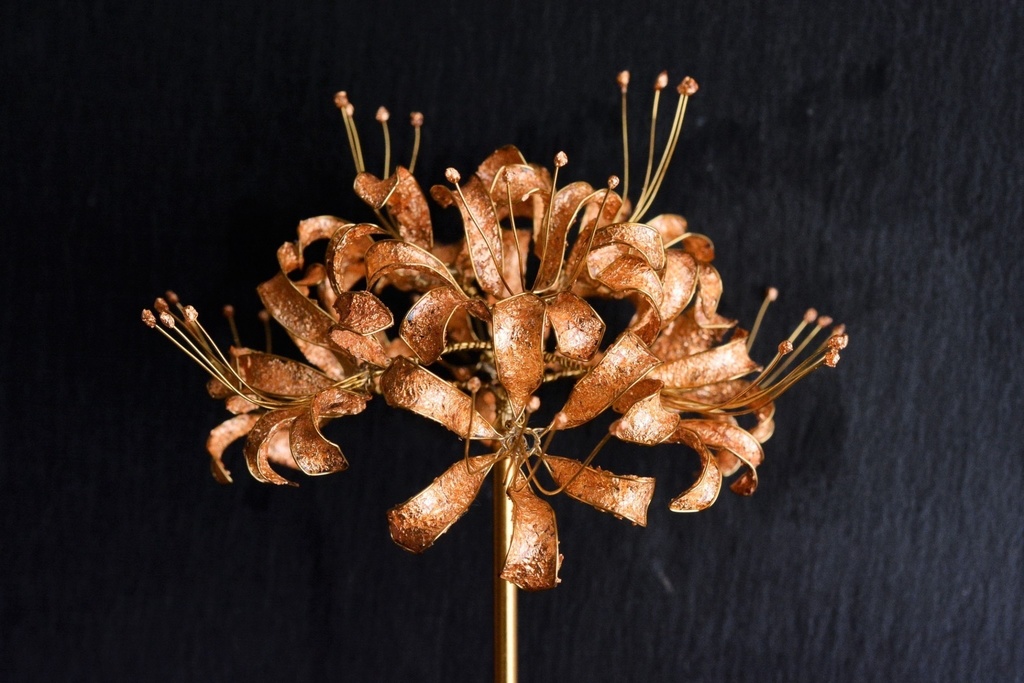 金の彼岸花の簪*ヘアクリップ*受注生産