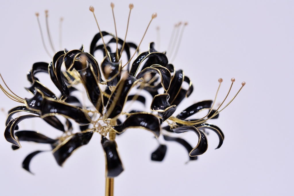 黒い彼岸花の簪*ヘアクリップに変更可能