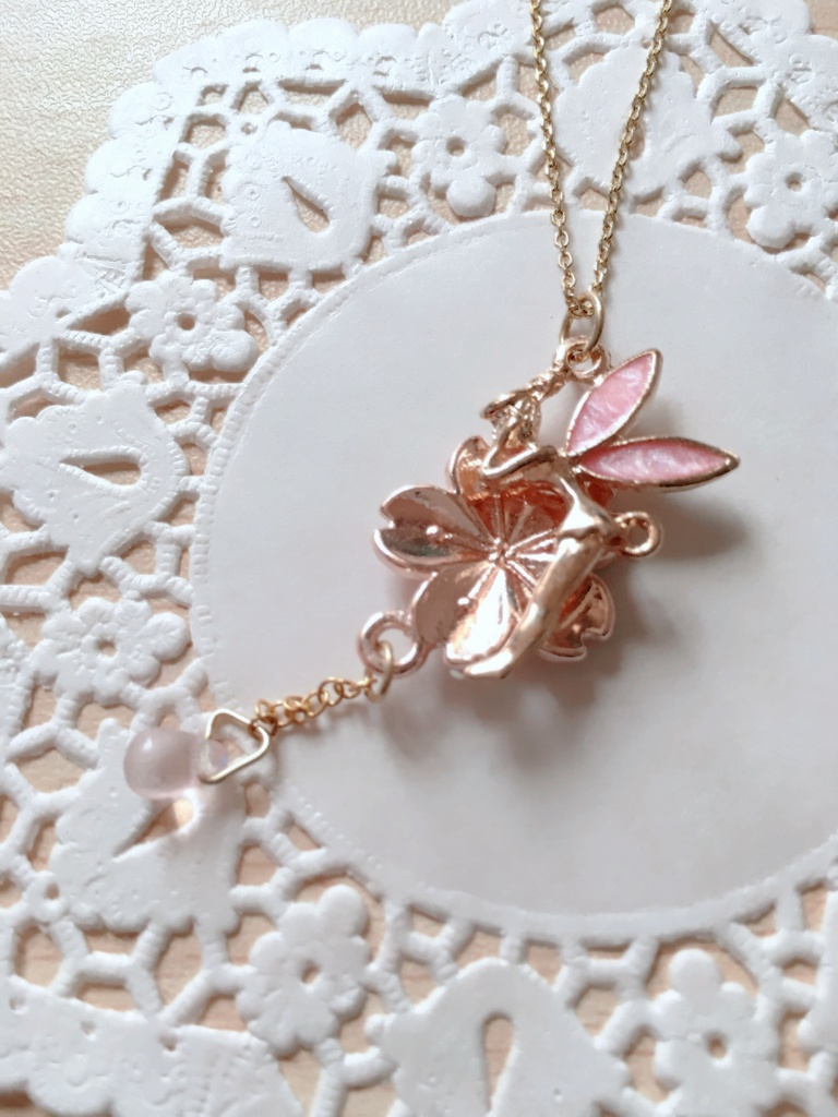 桜の精ネックレス