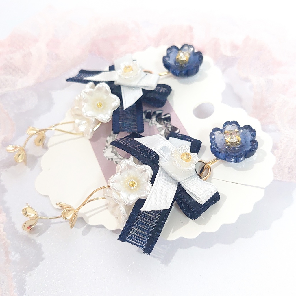 夜空に揺らめく花々イヤリング