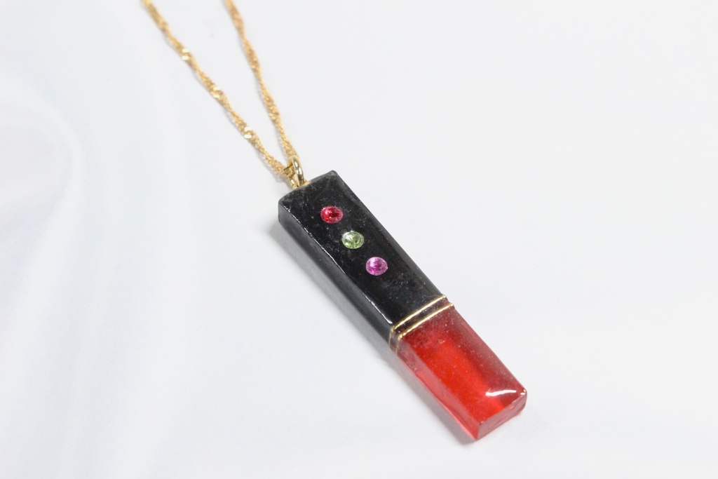 【ネックレス】ストレイライト