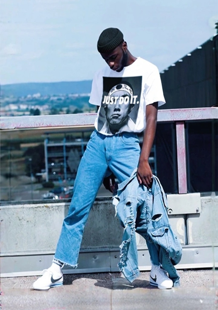 三島由紀夫 "JUST DO IT" ホワイト Tシャツ / Yukio Mishima Street Graphic Art White T-shirts【 by YIKES 】
