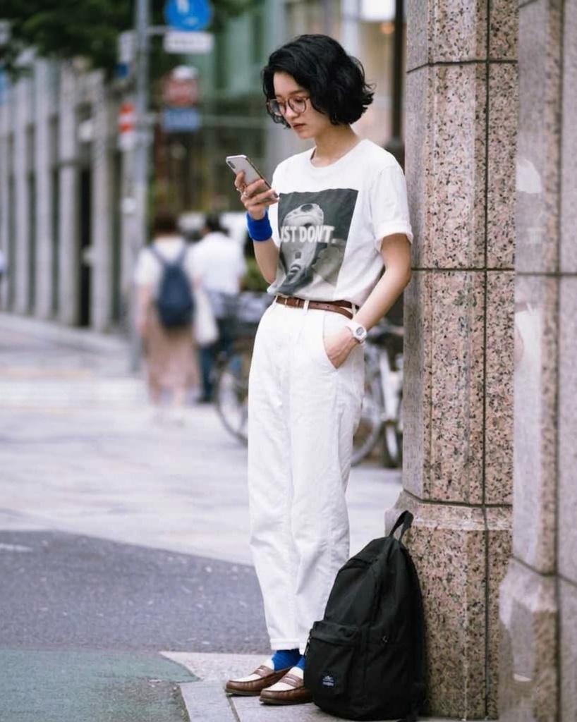 三島由紀夫 "JUST DO IT" ビッグシルエット ホワイト Tシャツ / Yukio Mishima Street Graphic Art Oversized White T-shirts【 by YIKES 】