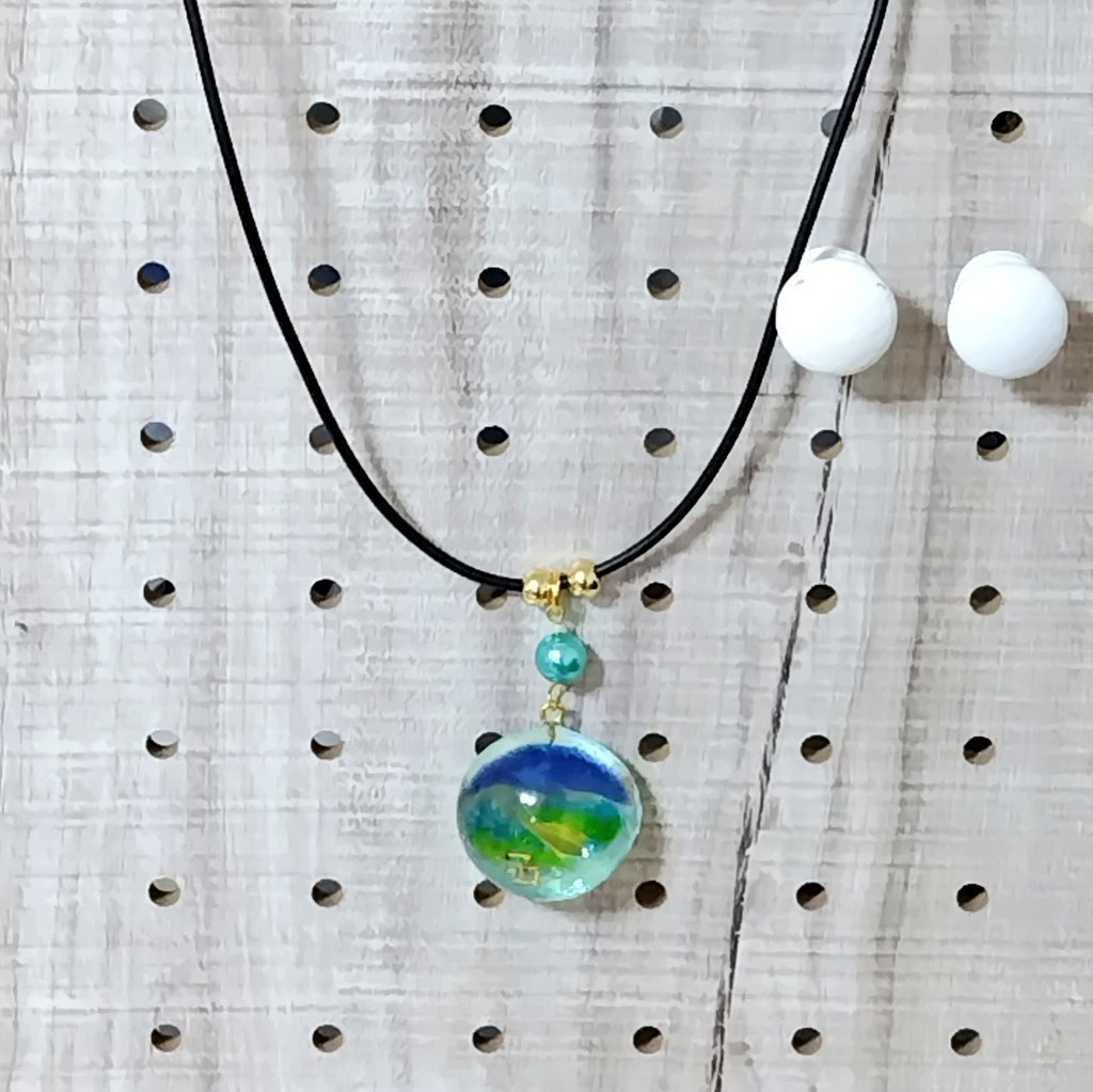 レジンアクセサリー「明日へ向かって」