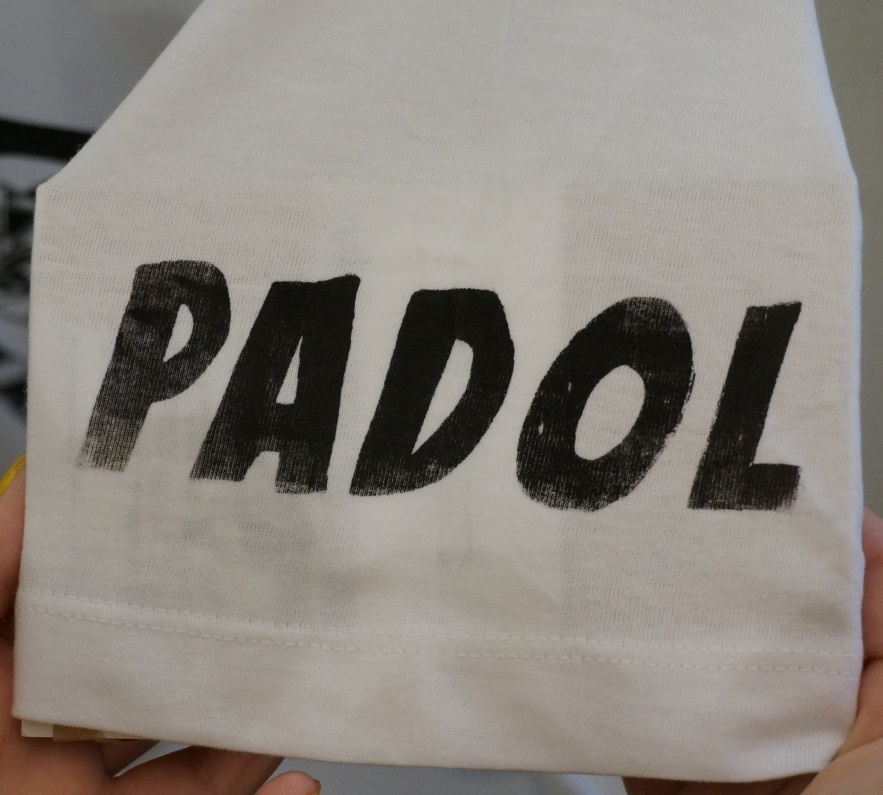 はりねずみTシャツ