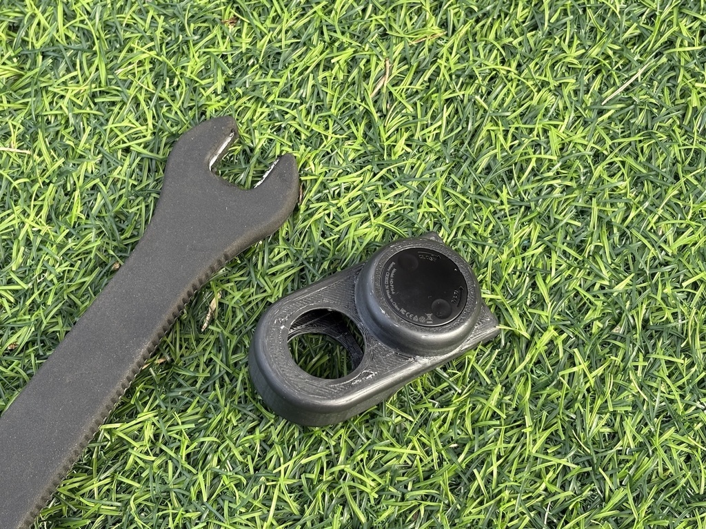 ロードバイク用クランクプロテクター型AirTagケース(ハードタイプ)