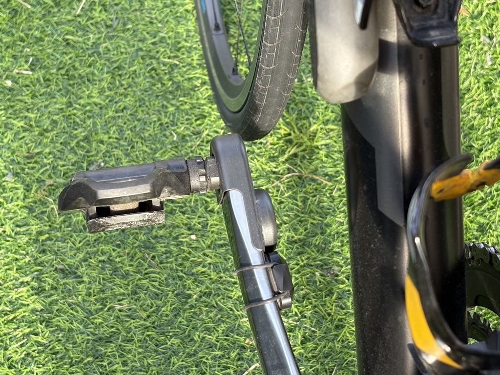 ロードバイク用クランクプロテクター型AirTagケース(ハードタイプ)