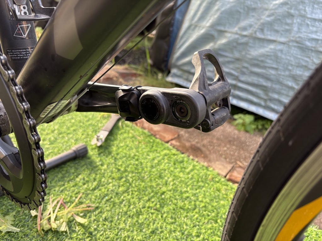 ロードバイク用クランクプロテクター型AirTagケース(ハードタイプ)
