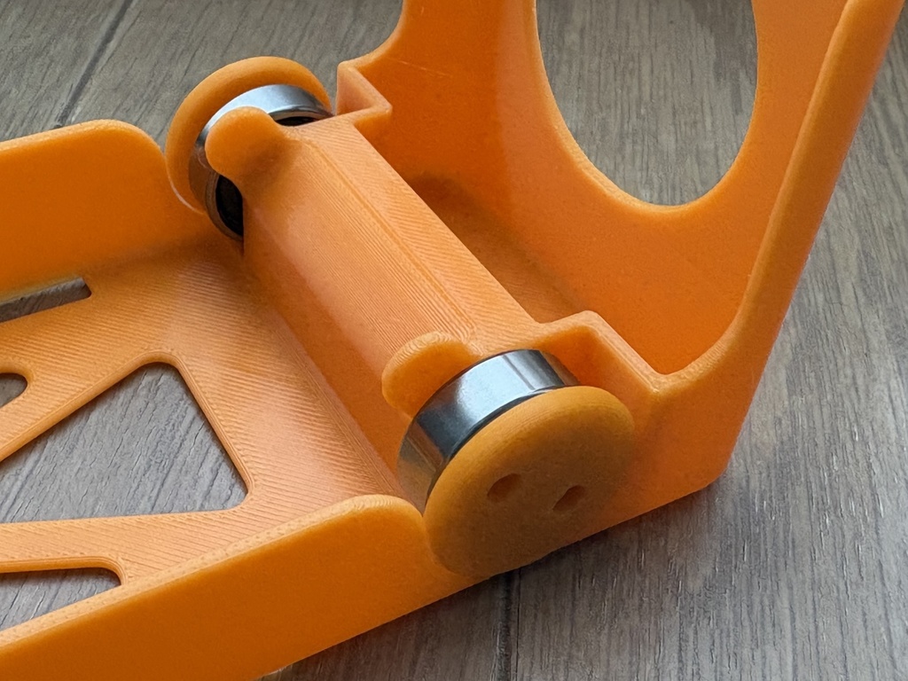 ダイソー密封容器12L(取っ手付き)用フィラメントスプールローラー