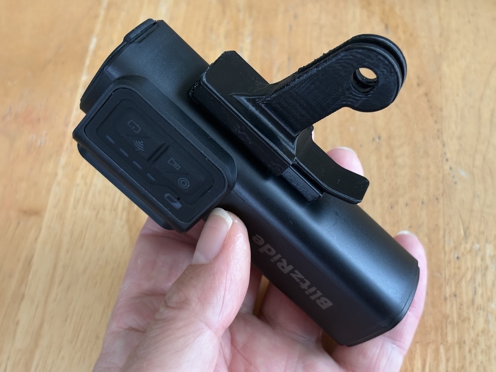 BlitzRide BACKEYE用Goproマウントアダプター