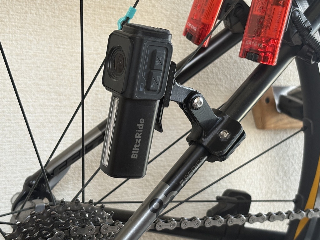スポーツサイクルシートステー用Goproマウント(右側用)