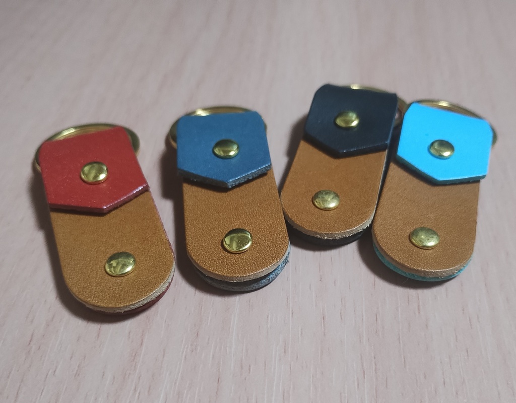 本革 ツーカラーキーホルダー