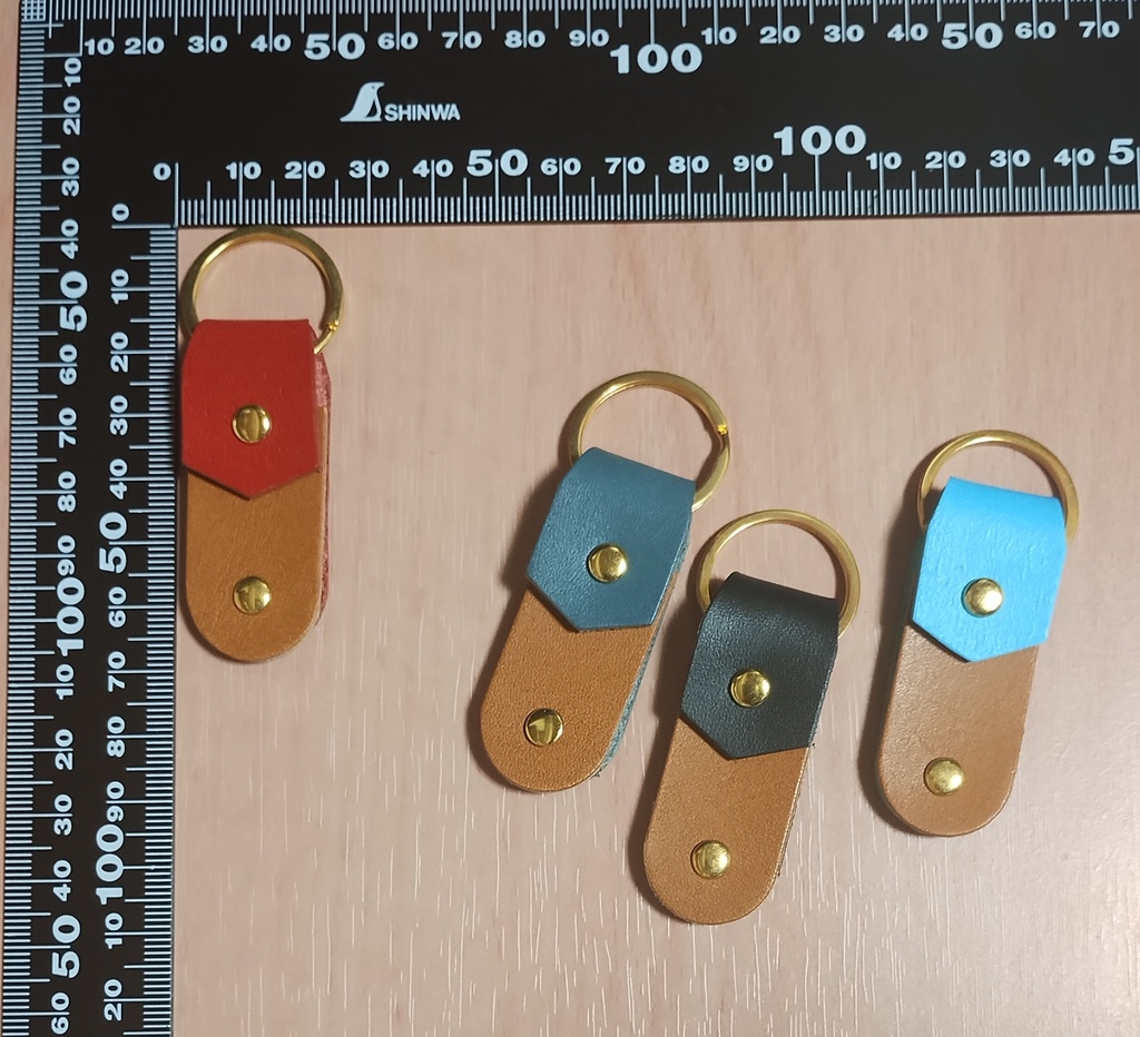 本革 ツーカラーキーホルダー