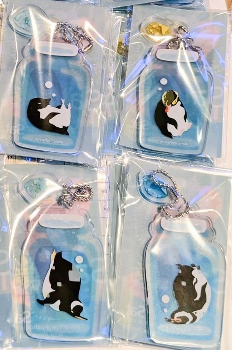 瓶詰めペンギン:アクリルキーホルダー