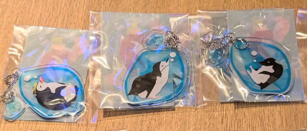 氷漬けペンギン:アクリルキーホルダー