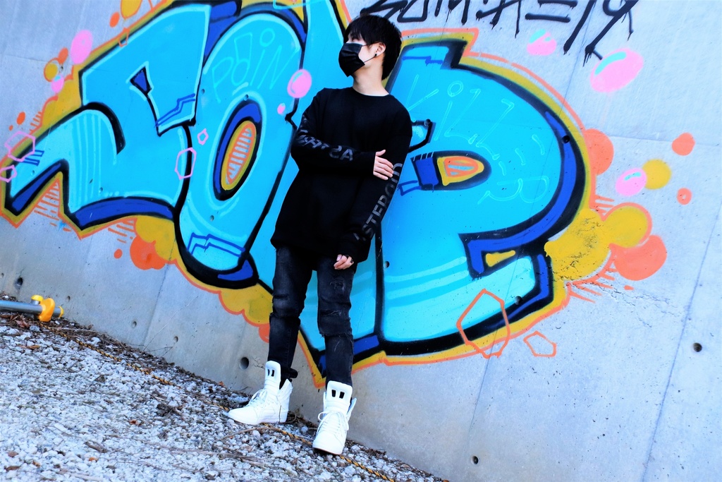 TRIPLE LOGO SWEATSHIRT
