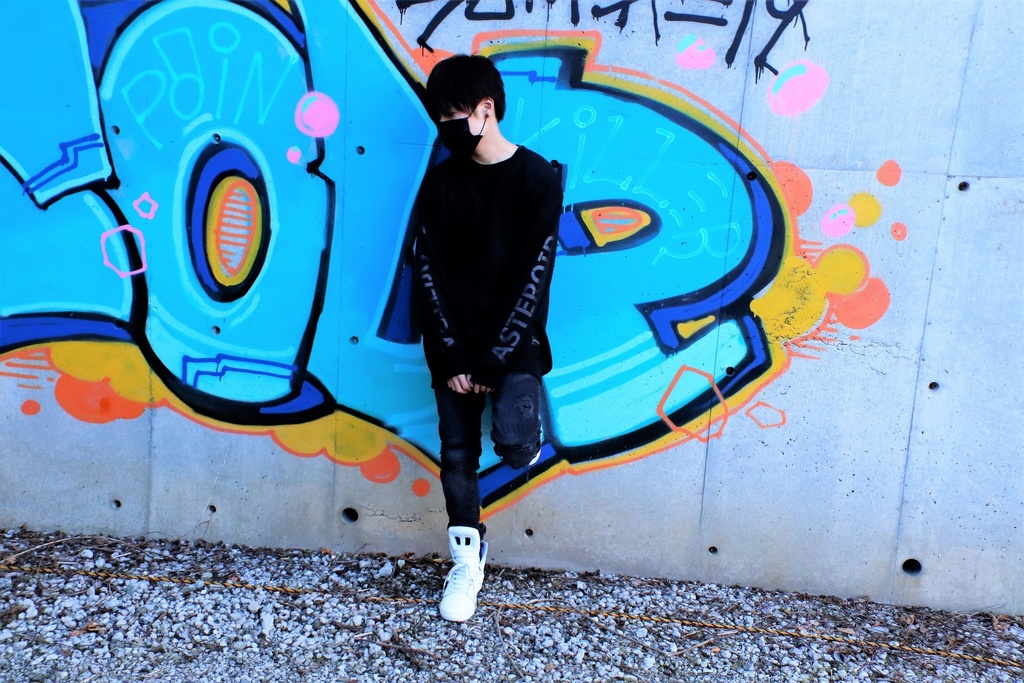 TRIPLE LOGO SWEATSHIRT