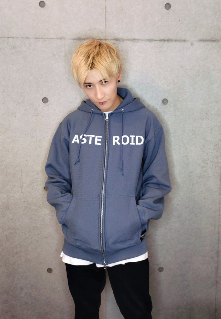 HEAVYWEIGHT ZIP HOODIE