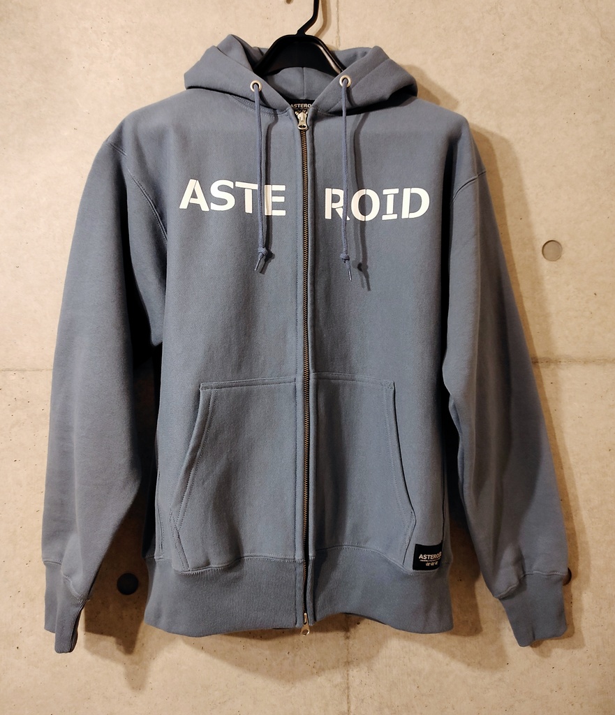 HEAVYWEIGHT ZIP HOODIE