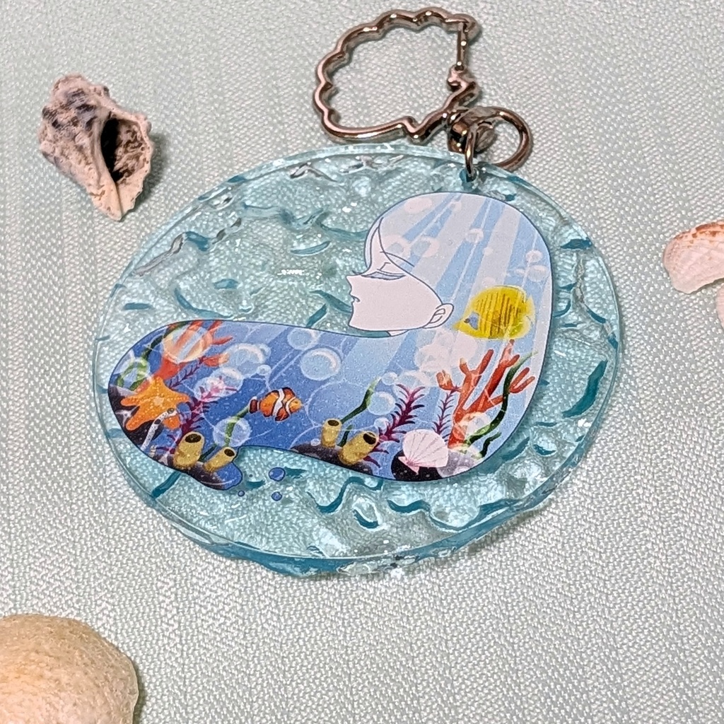 【夏空と海のきらめき】水面アクリルキーホルダー