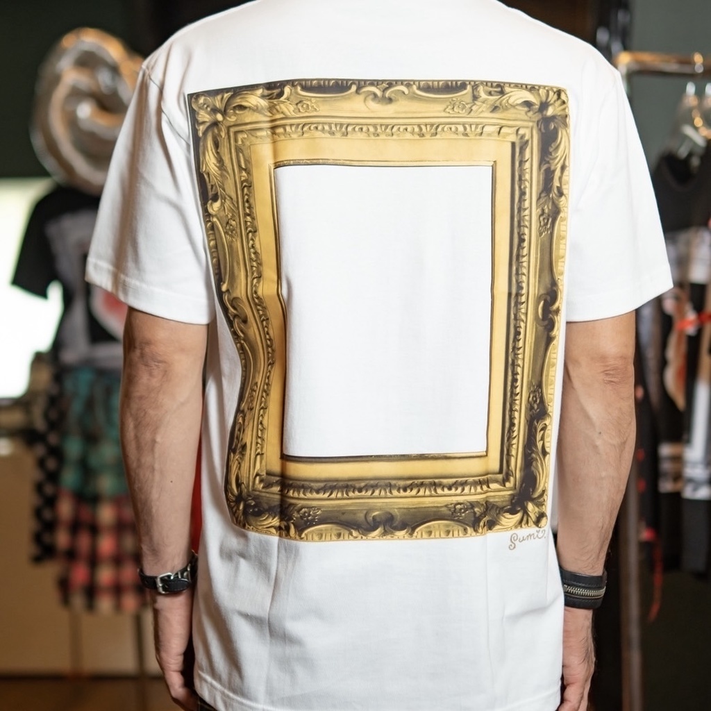 ロゴTシャツホワイト 高山額縁Tシャツ展ver