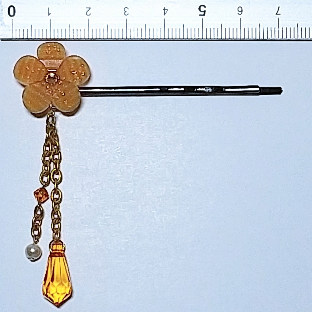 アンバーカラーのフラワーピン【受注生産】