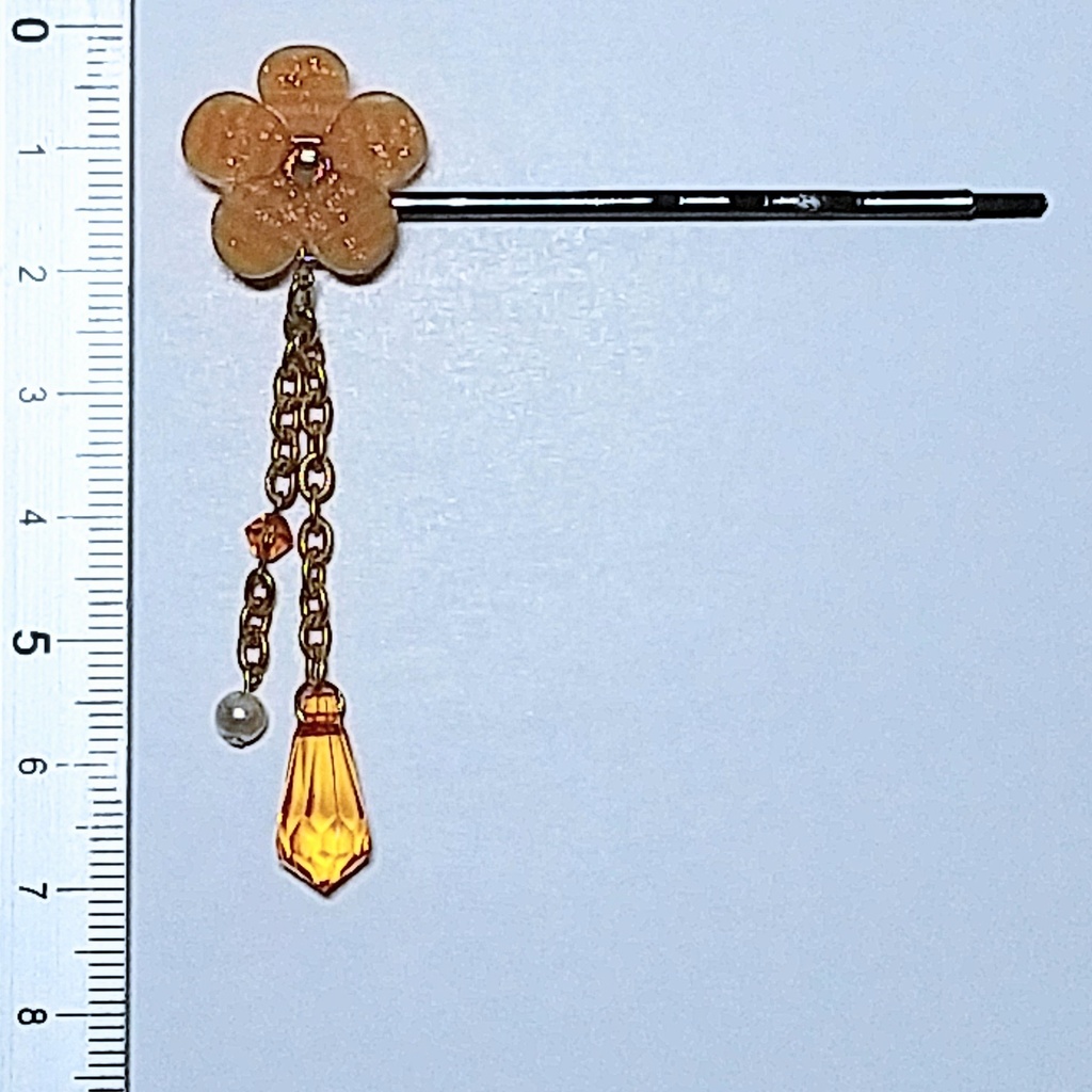 アンバーカラーのフラワーピン【受注生産】