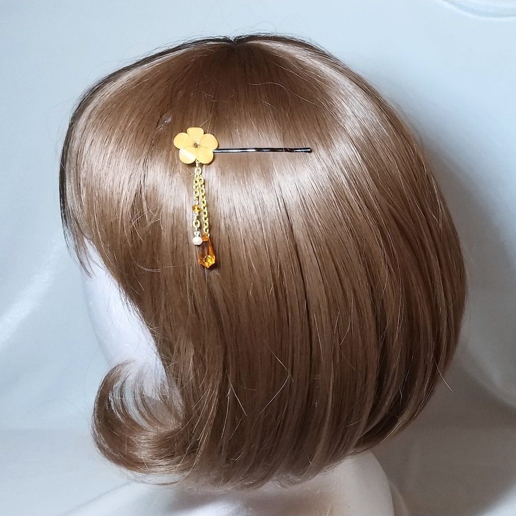アンバーカラーのフラワーピン【受注生産】