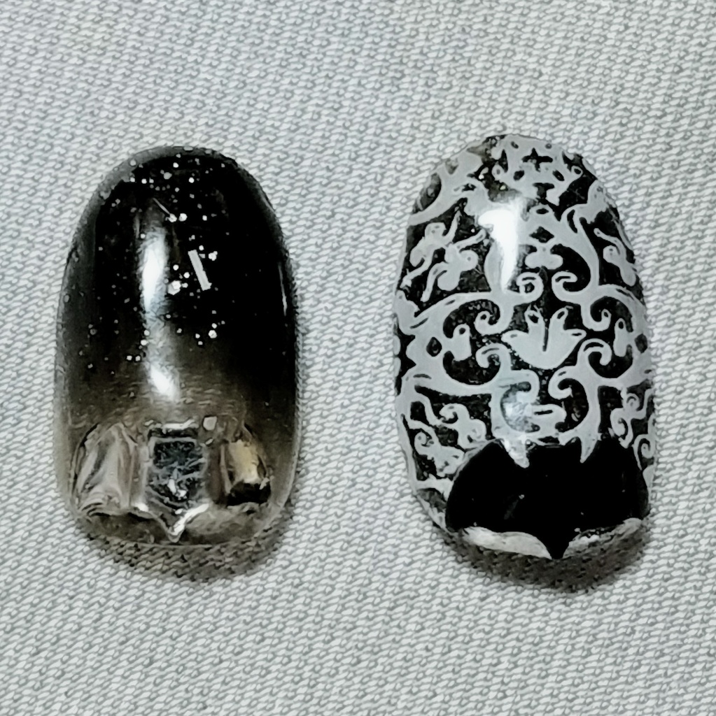 ハロウィンネイル【ダマスク柄に蝙蝠】
