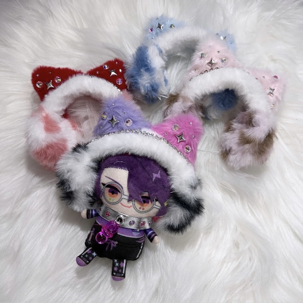 𝐄𝐚𝐫𝐦𝐮𝐟𝐟𝐬-aurora cat⛓🐱RED-