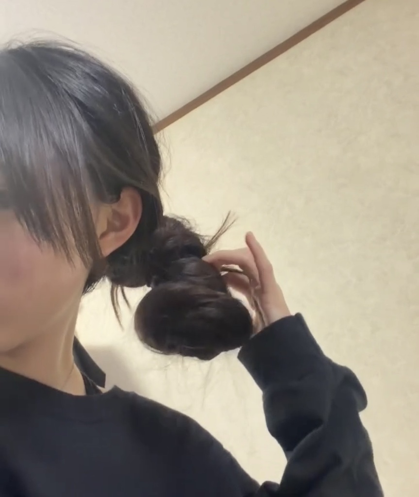 お団子をほどいてサラサラに🤍動画0:54秒