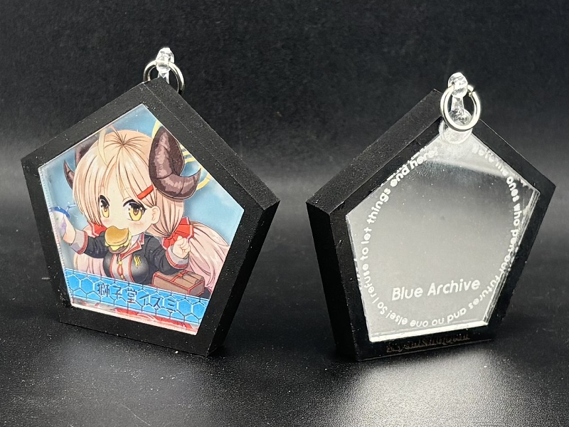 積層アクリルアクセサリ　獅子堂イズミ