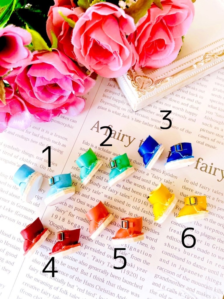 【ちょっとお求めやすくなりました】バックル付きカラーシューズ