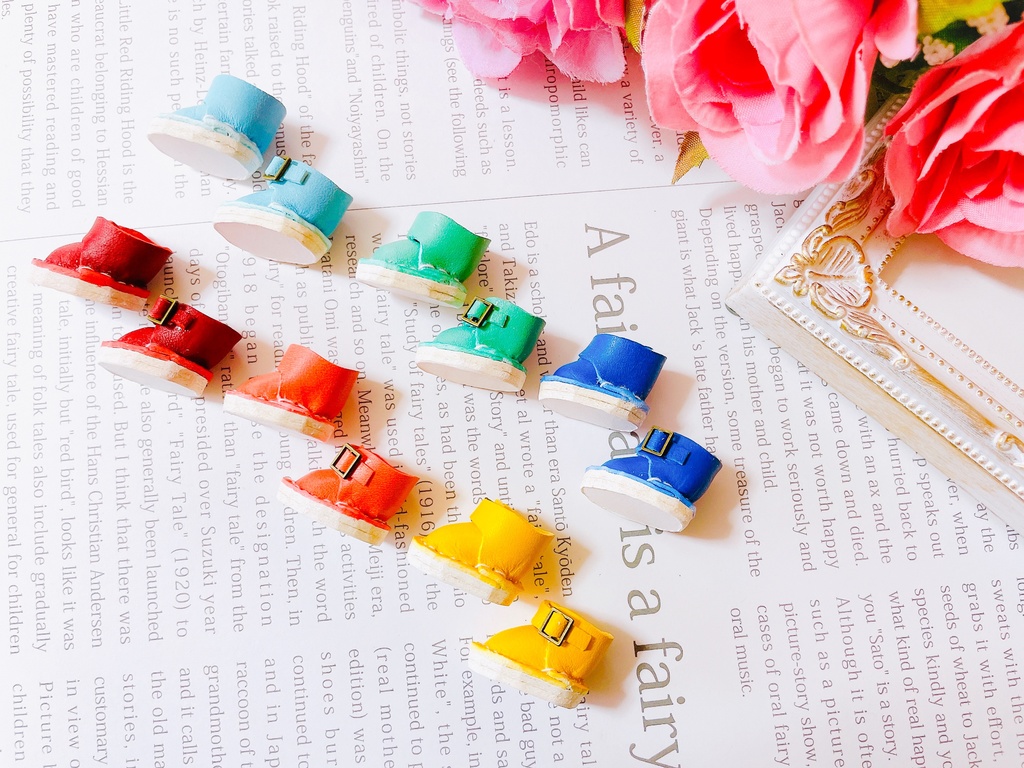 【ちょっとお求めやすくなりました】バックル付きカラーシューズ