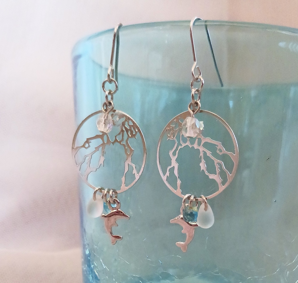 雷鳴にイルカ　ピアス