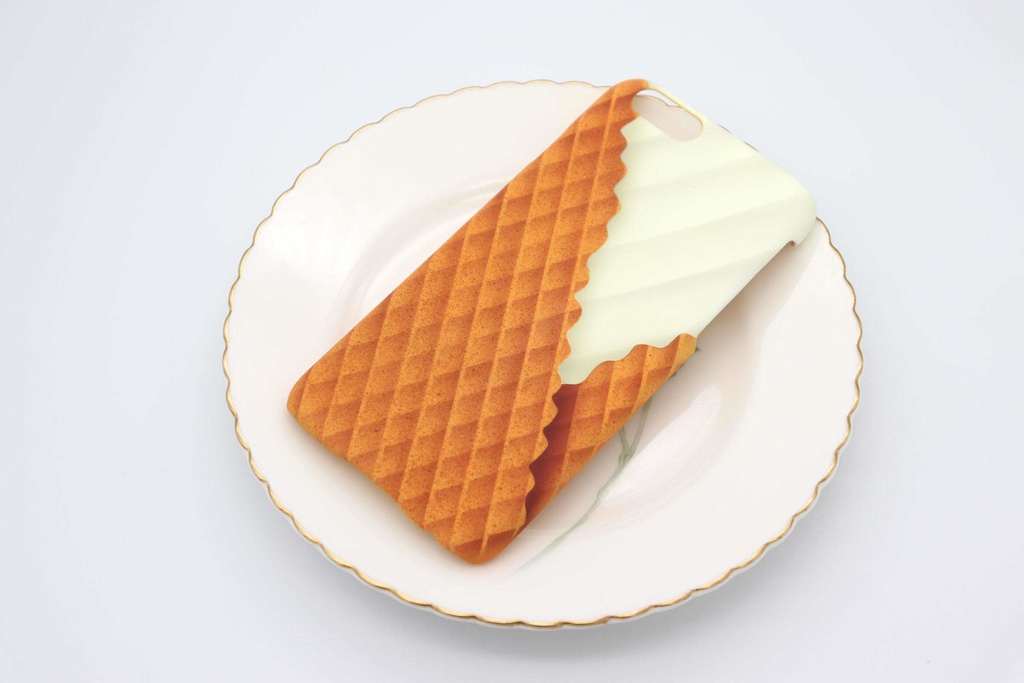 ソフトクリームのスマホケース