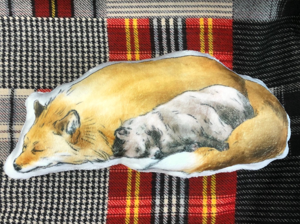 キツたぬフカフカクッション【中】