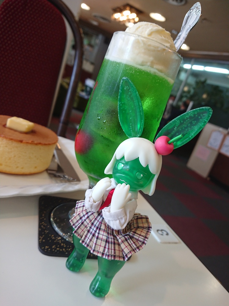 うさぎのみいちゃん クリームソーダ