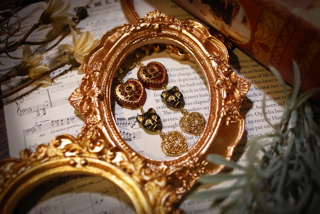 「黄昏時の秘密」イラストモチーフアクセサリー&Art Cardセット