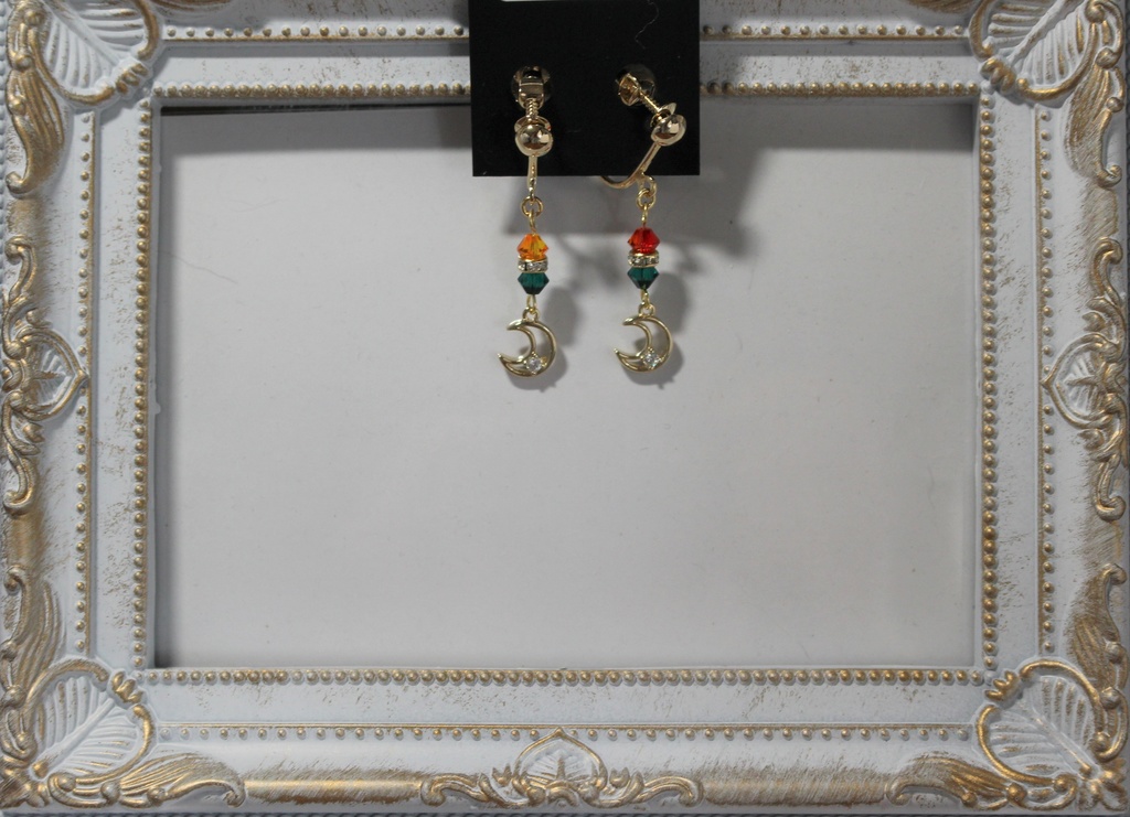 赤と緑の耳飾り_28