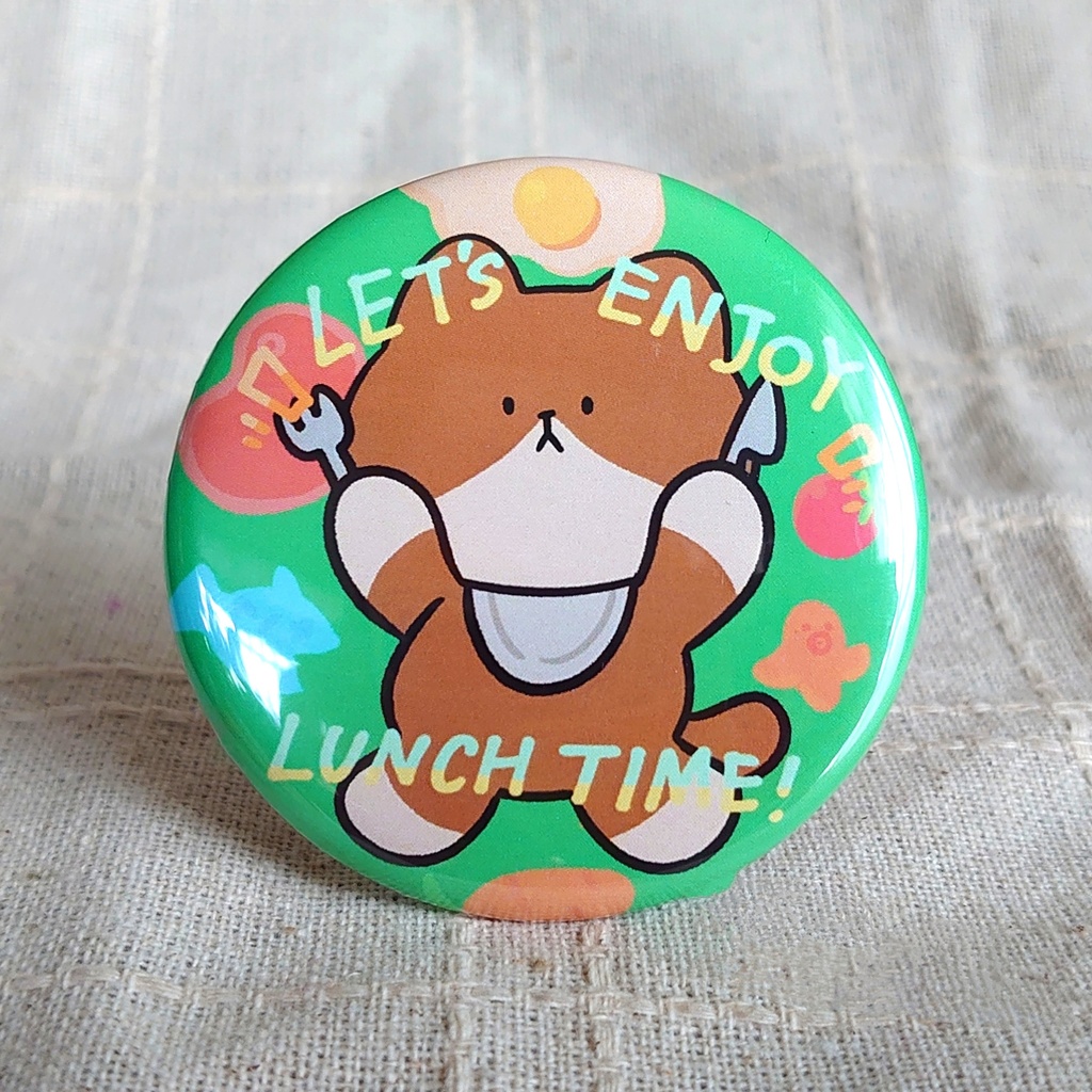 ランチねこ缶バッチ57mm