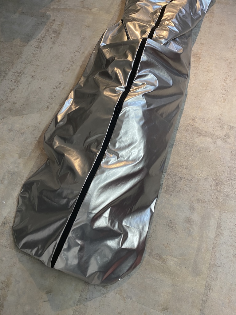 エナメルスリープサック(シルバー✖️ブラック)