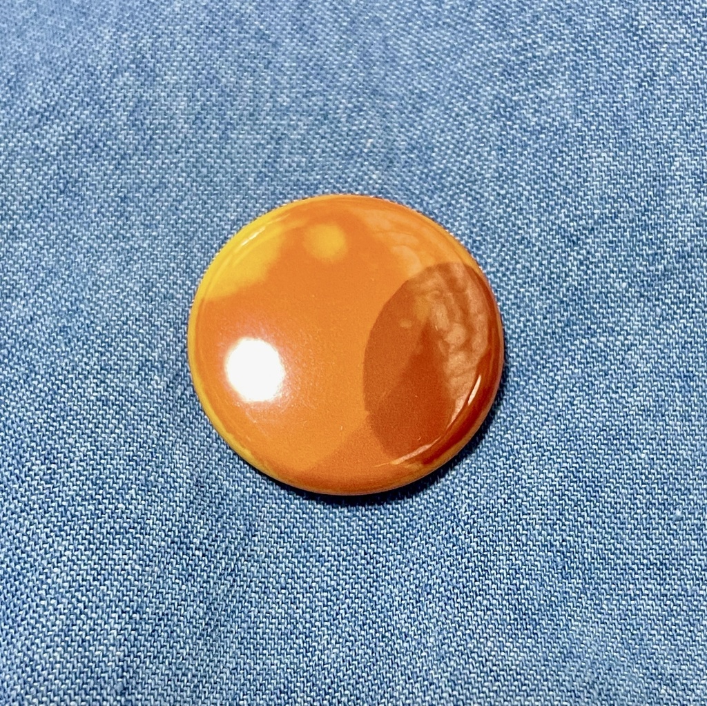 イクラのミニ缶バッジ