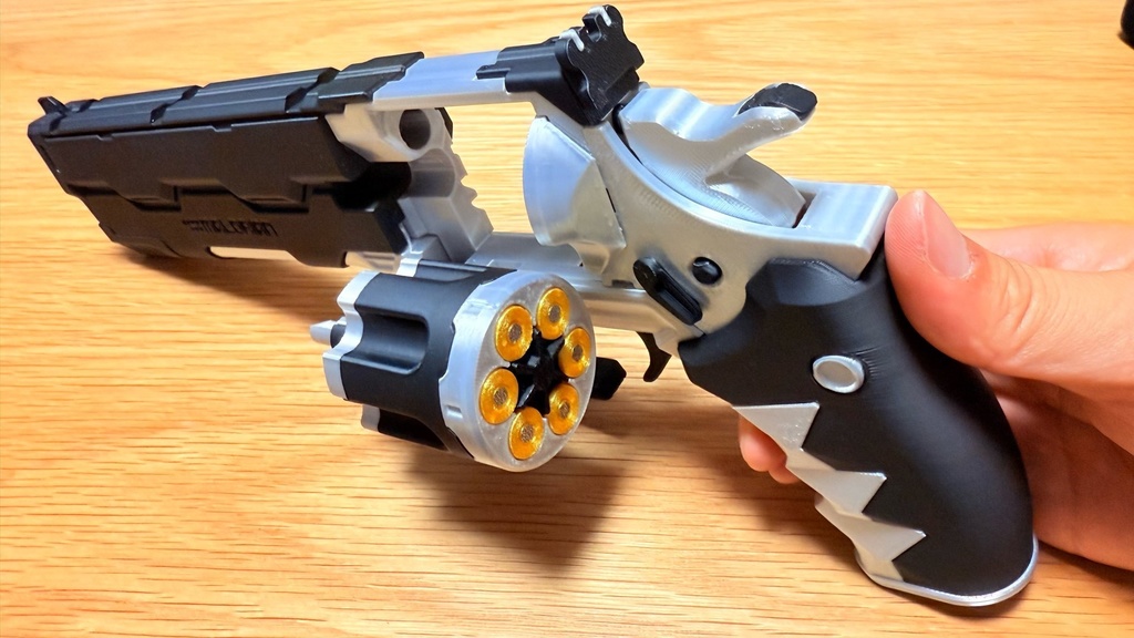 サイバーパンク|リボルバー モデルガン|Malorian|コスプレ小道具