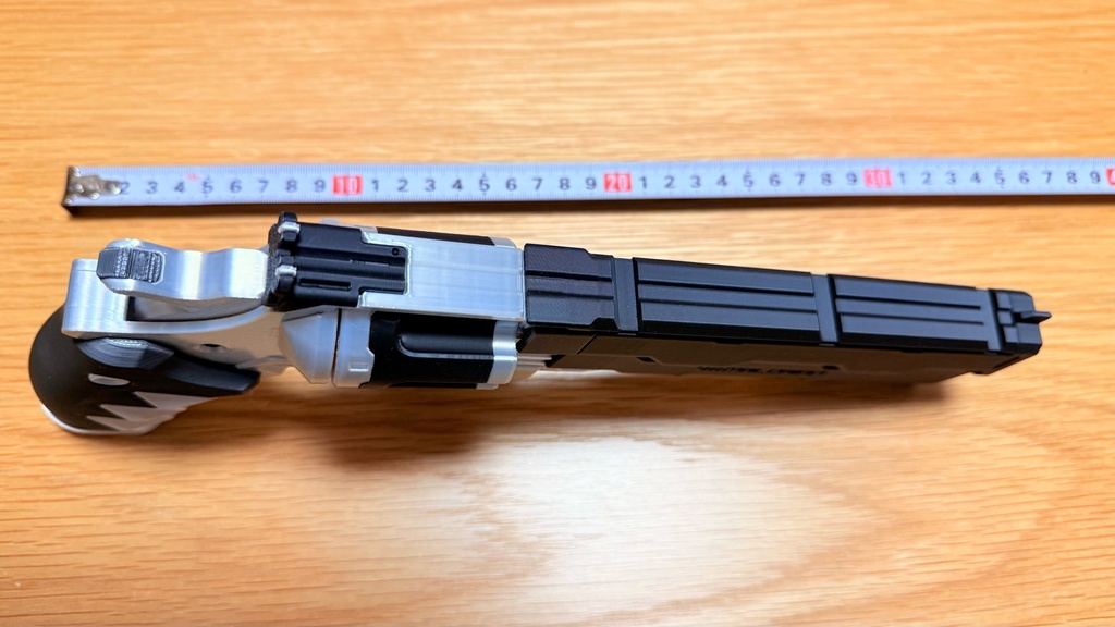 サイバーパンク|リボルバー モデルガン|Malorian|コスプレ小道具