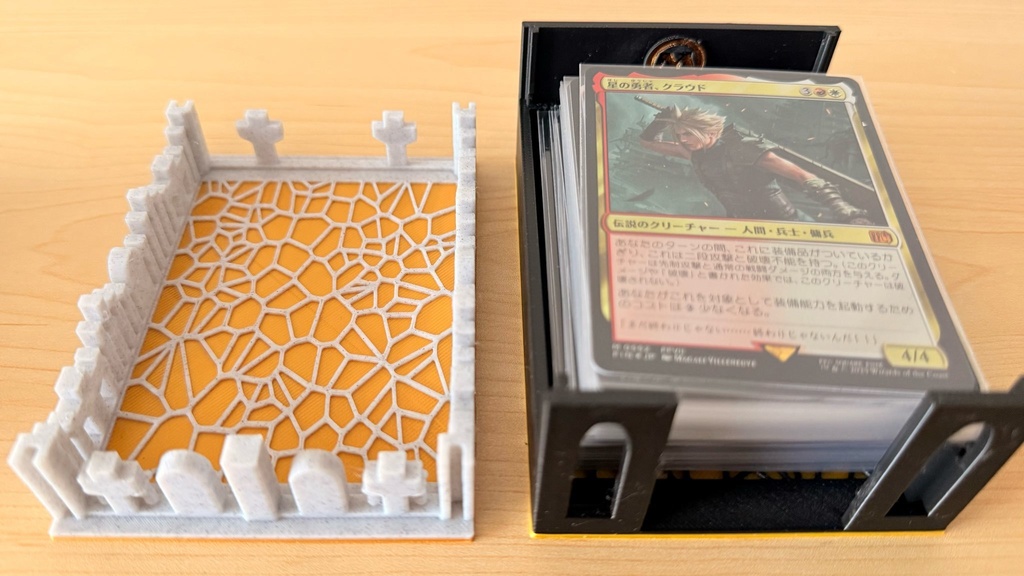 TCG デッキケース|墓地&ライブラリー兼用|中世ゴシック風|簡易塗装済み