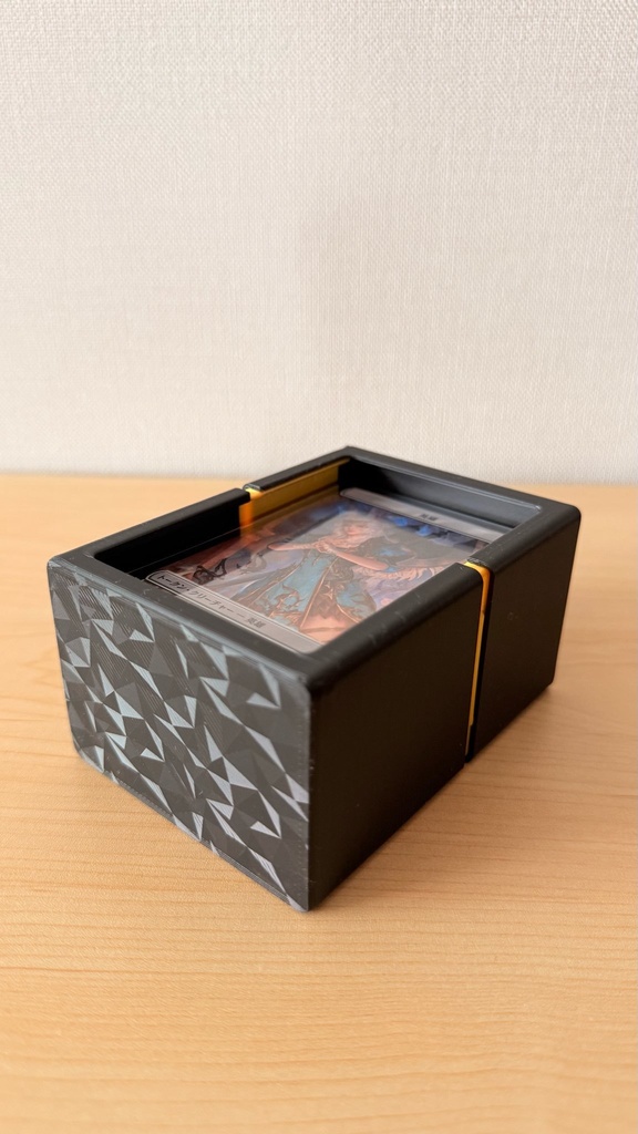MTGデッキケース|ディスプレイ窓付き|スリーブ付き75枚収納|色ロゴ指定可