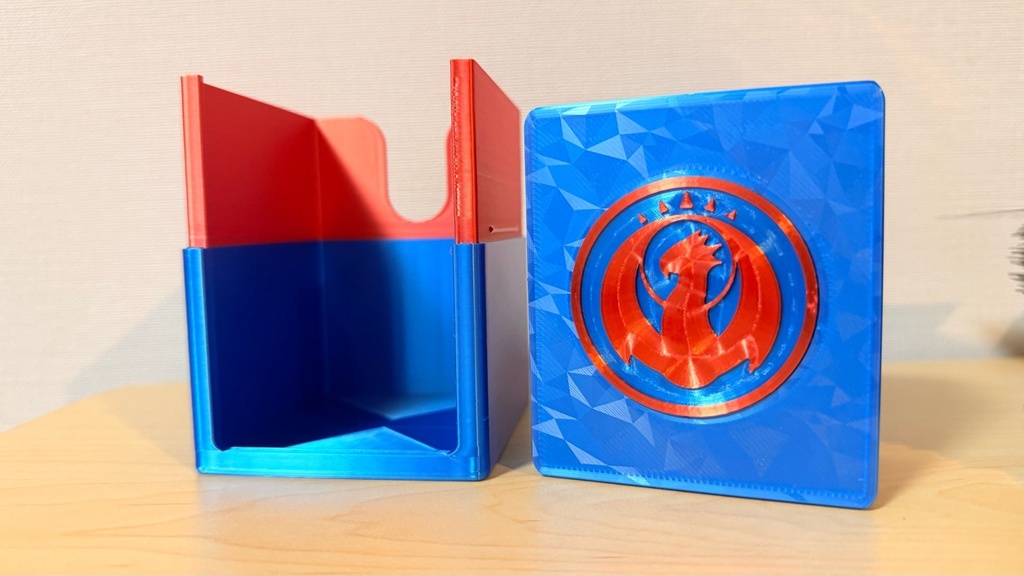 TCGデッキケース｜ディスプレイ窓｜ダブルスリーブ100枚収納｜イゼット｜IZZET｜色ロゴ指定可
